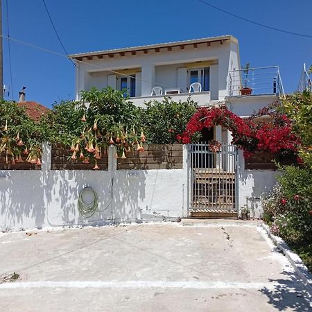 Villa Theo Marathiás Exterior photo